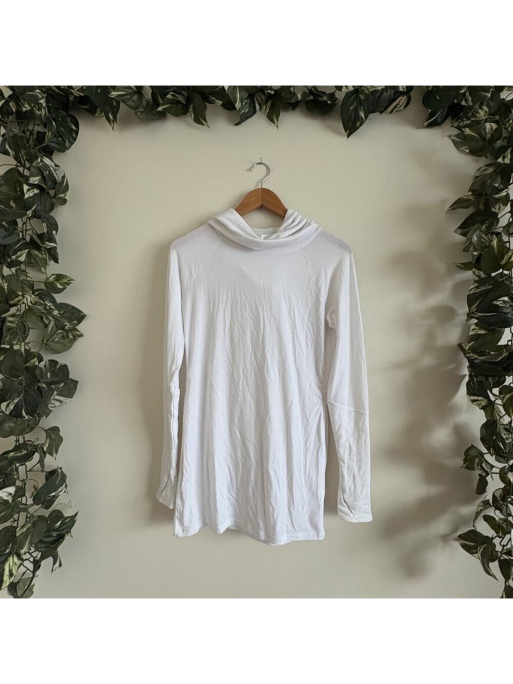 Athleta Athletic Essence Tunic Hoodie Pullover Jacket White Women’s Size XS